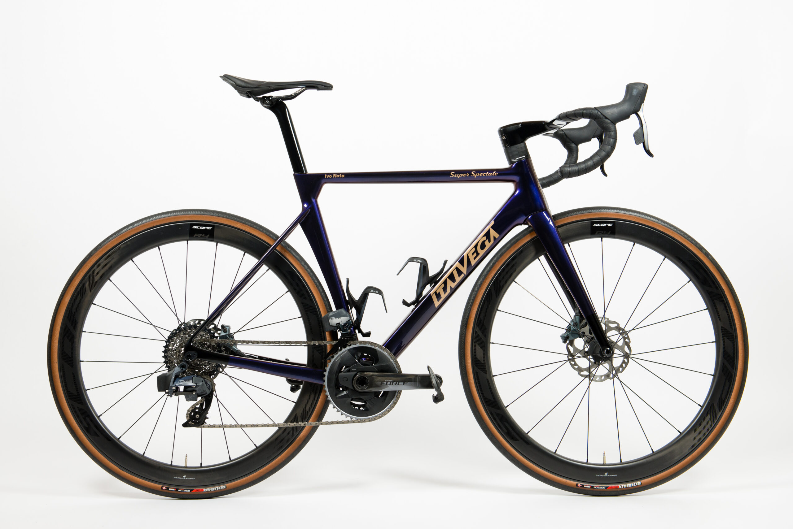 Super Speciale – Nyx Spectra