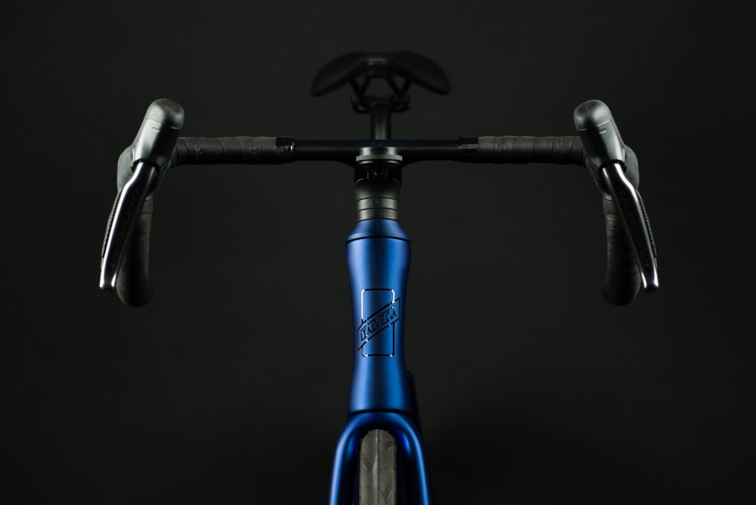 Essere Vivo - Satin Cerulean Blue